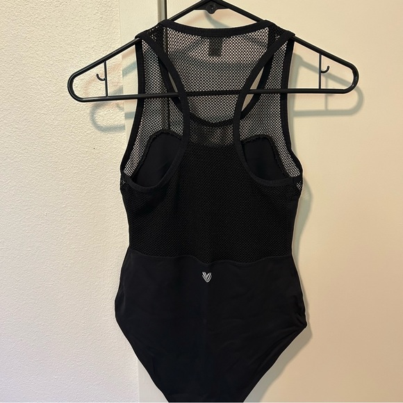 F21 Racerback Bodysuit - Picture 2 of 4